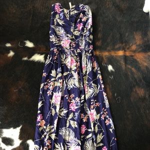 SOLD ❌❌❌Tropical Floral Maxi Dress